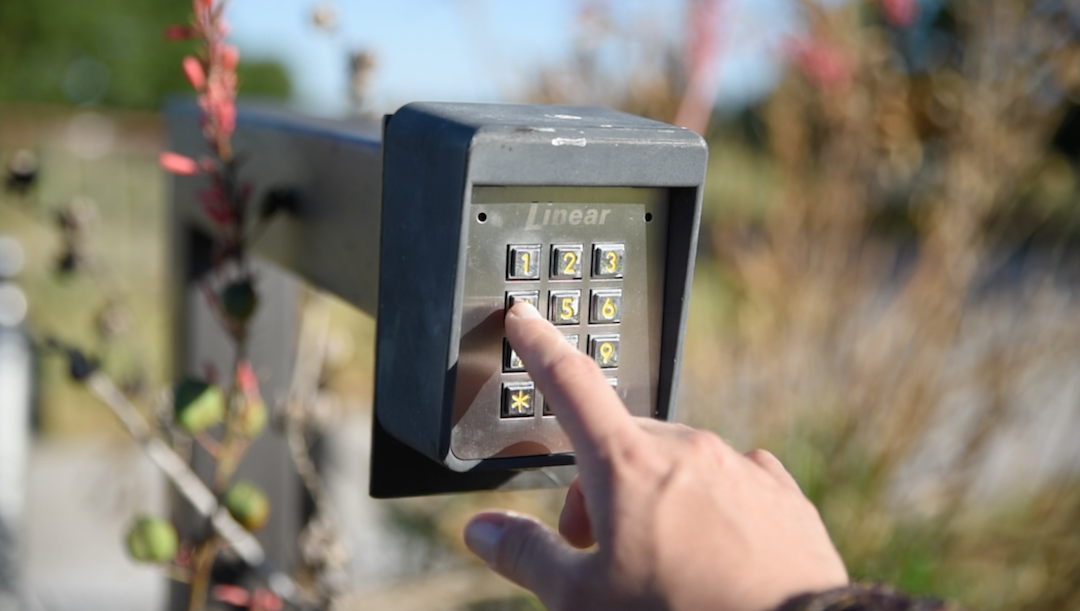 gate security keypad entry 2